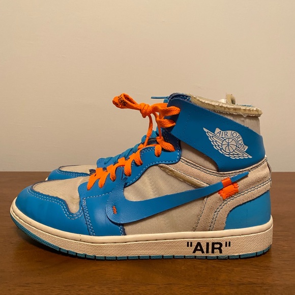 Off White Air Jordan One “UNC” main image 7